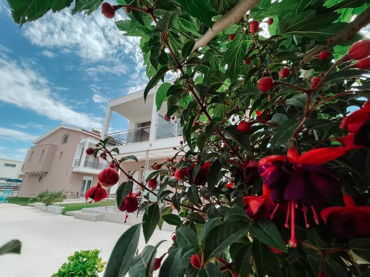 Siblings Apartments Nikiti  Griechenland